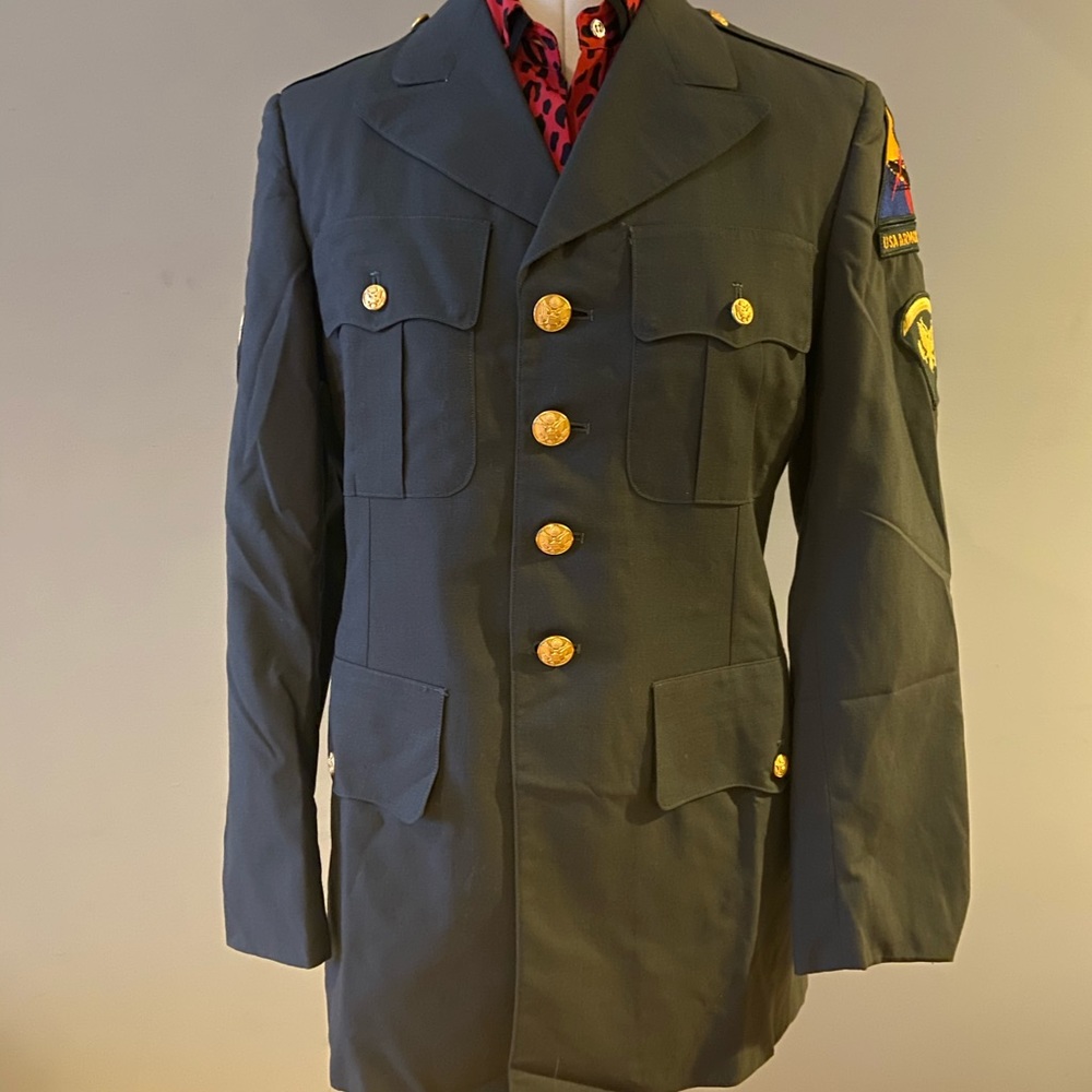 EUC Vintage Authentic USA Armor Army Jacket